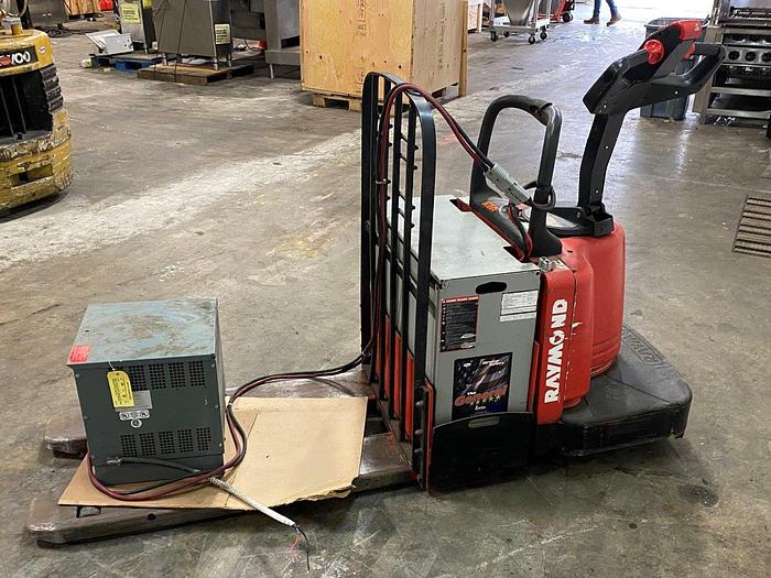Used Raymond 112TM-FRE60L Rider Pallet Jack