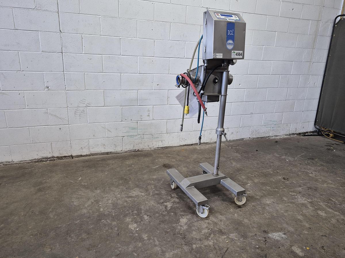 Used Loma IQ2 Metal Detector