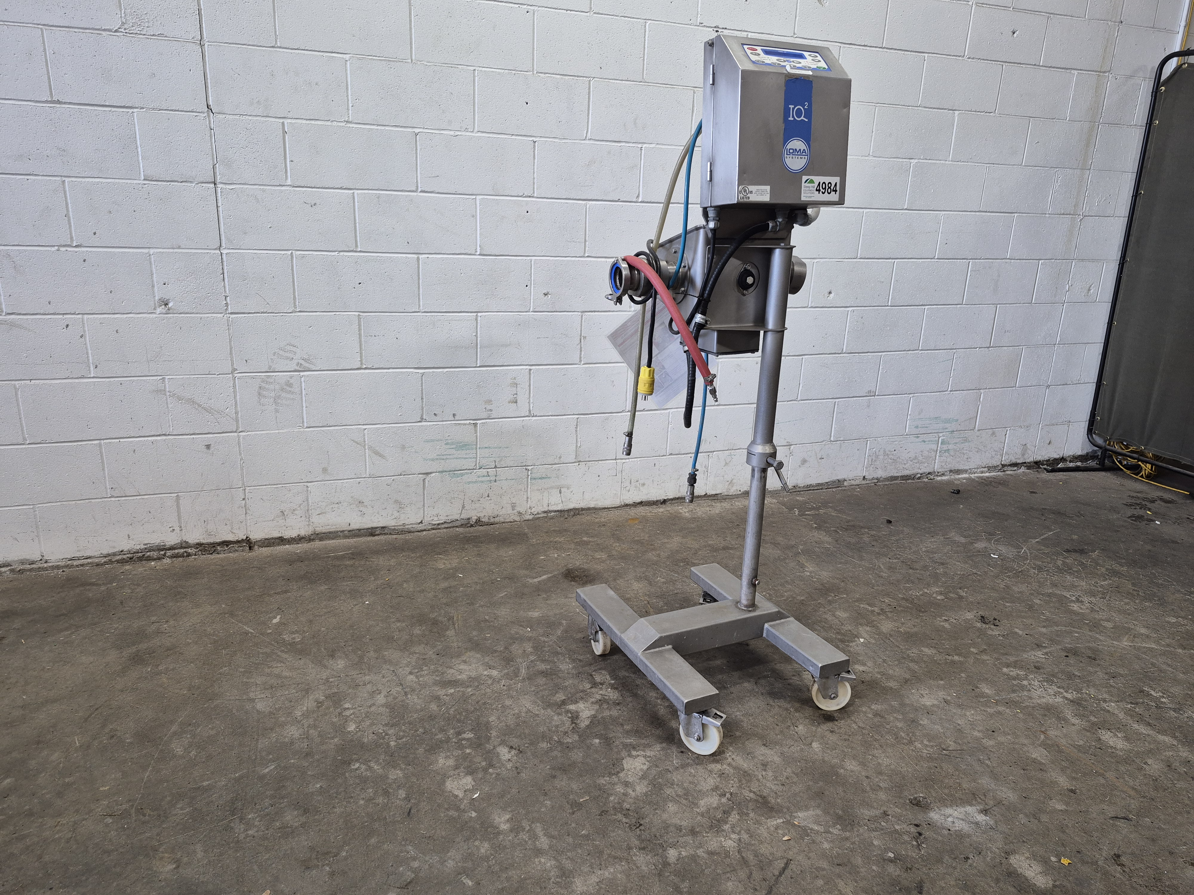 Used Loma IQ2 Metal Detector
