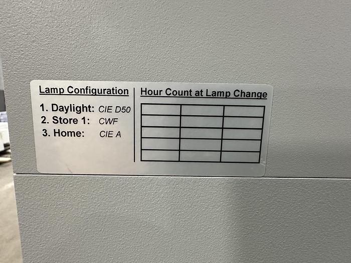 Used Pantone 3 Light Booth