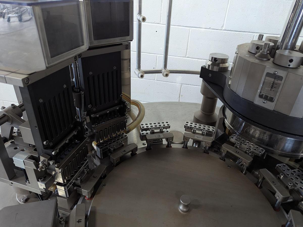 Used Sejong SF-100N Capsule Filler