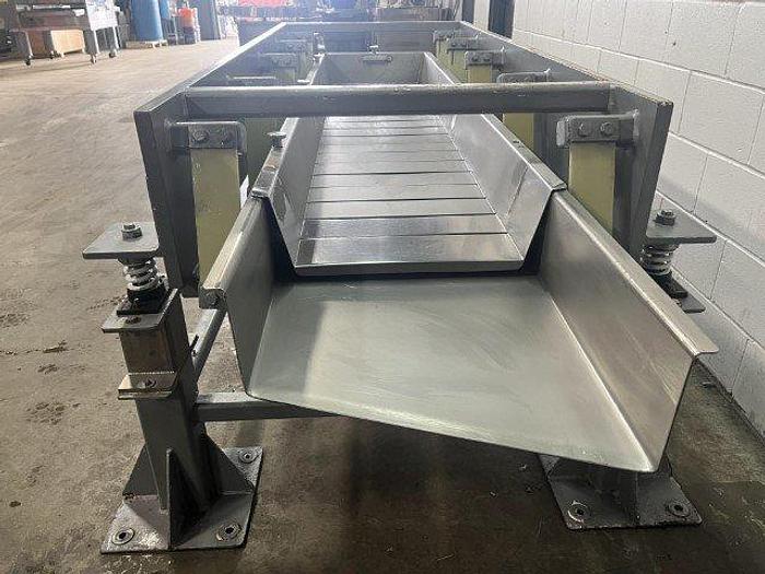 Used Deamco VCNF-U-18 Vibratory Conveyor