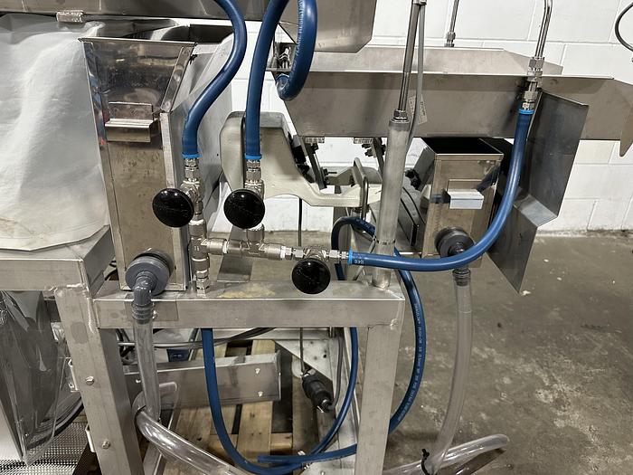 Used Vibratory Conveyor with Spray Nozzles