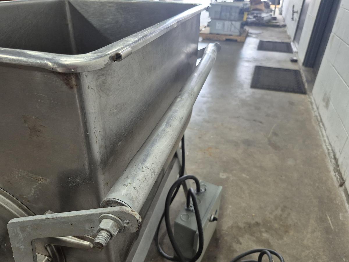 Used Leland 200DA Commercial 200lb Double-Action Food Mixer