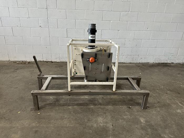 Used Safeline Gravity Metal Detector