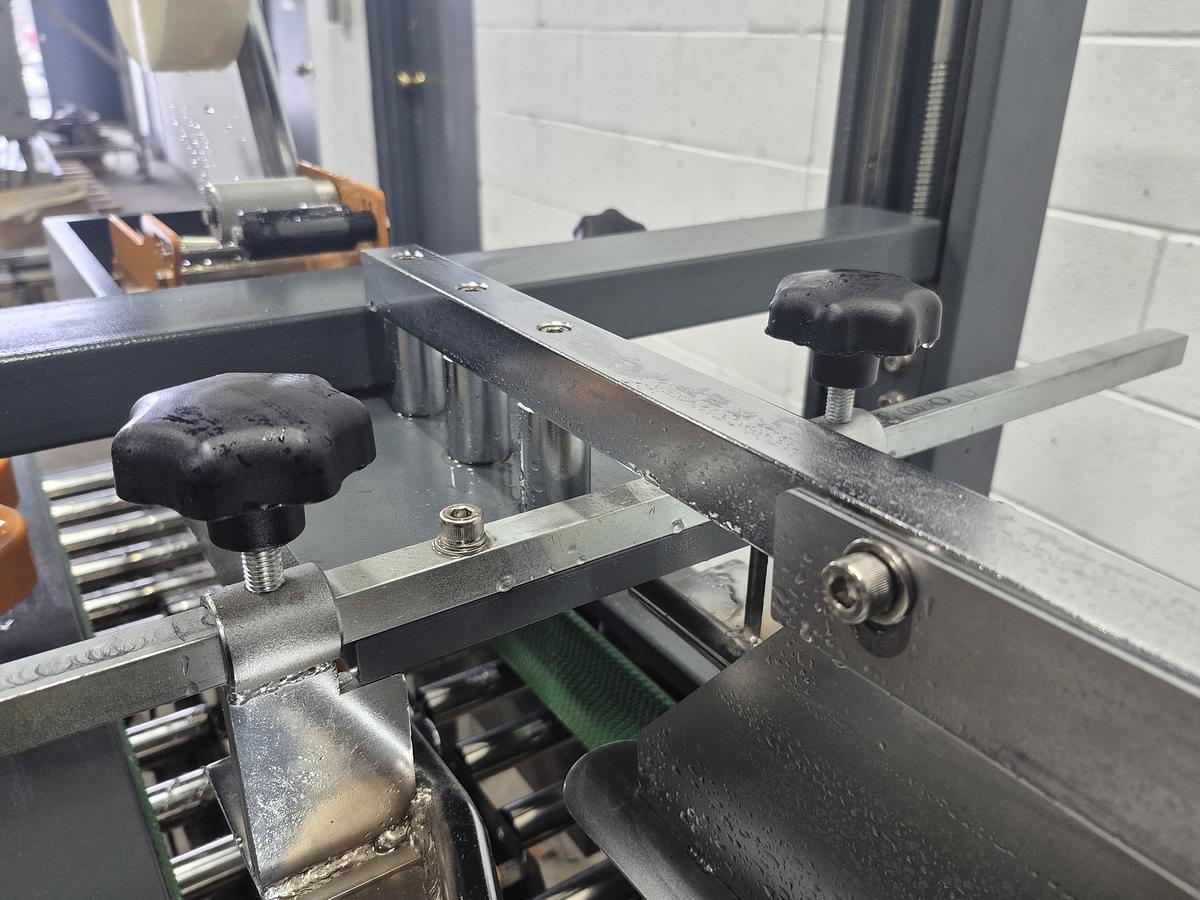 Used AB Sealer Semi-Automatic Top & Bottom Case Sealer