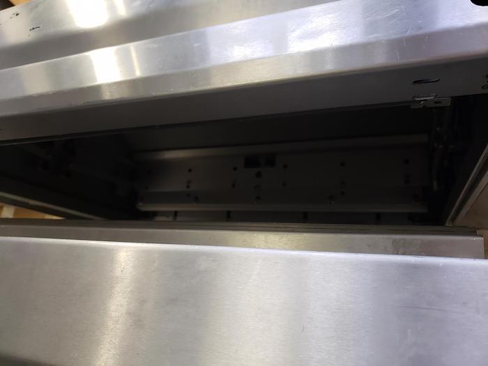 Used VC999 Chamber Sealer