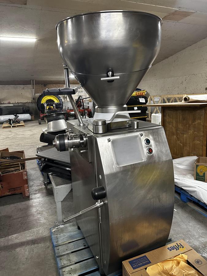 Used Frey F-Line F52 Vacuum Filler