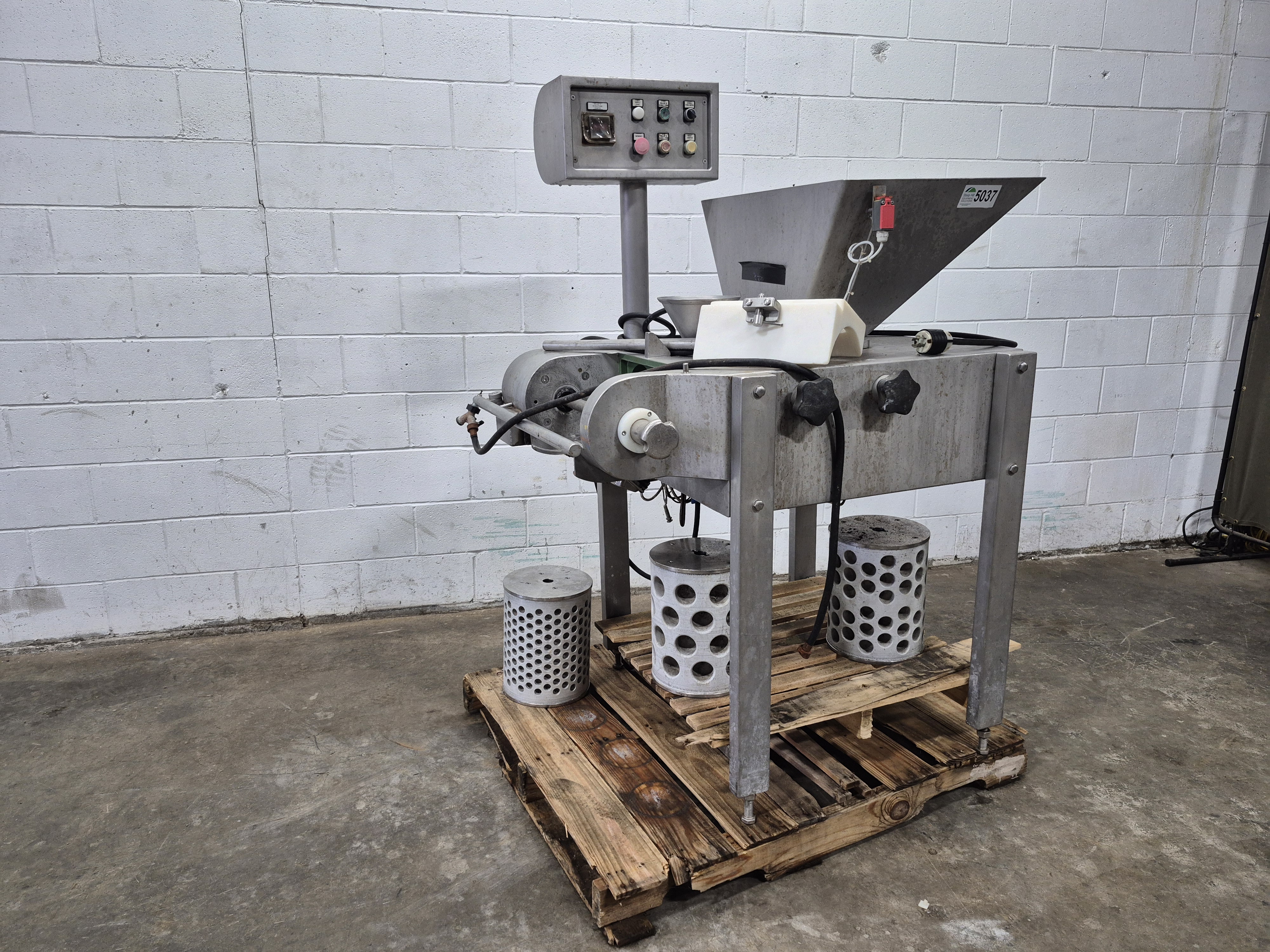 Used Cheese Molder