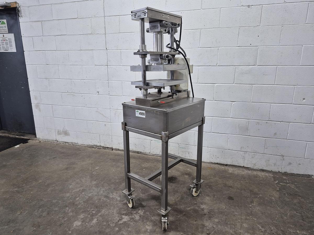Used Comtec 2200 Pie Press