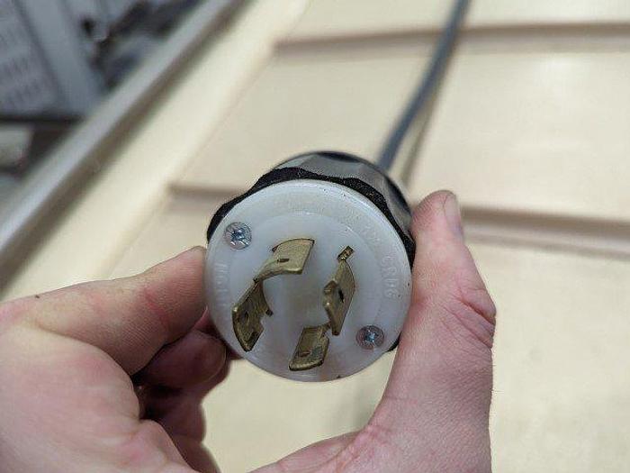 Used Twister T-Zero Hemp Leaf Trimmer