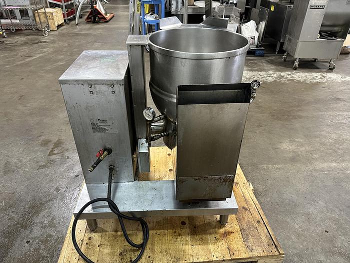 Used Groen DHT/20 Steam Jacketed Tilt Kettle