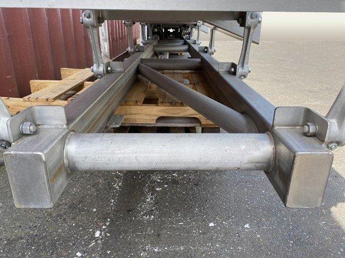 Used Commerical 27' Shaker Conveyor