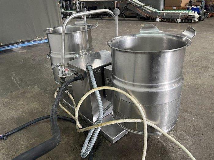 Used Cleveland TKET-6T Twin Steam Kettles