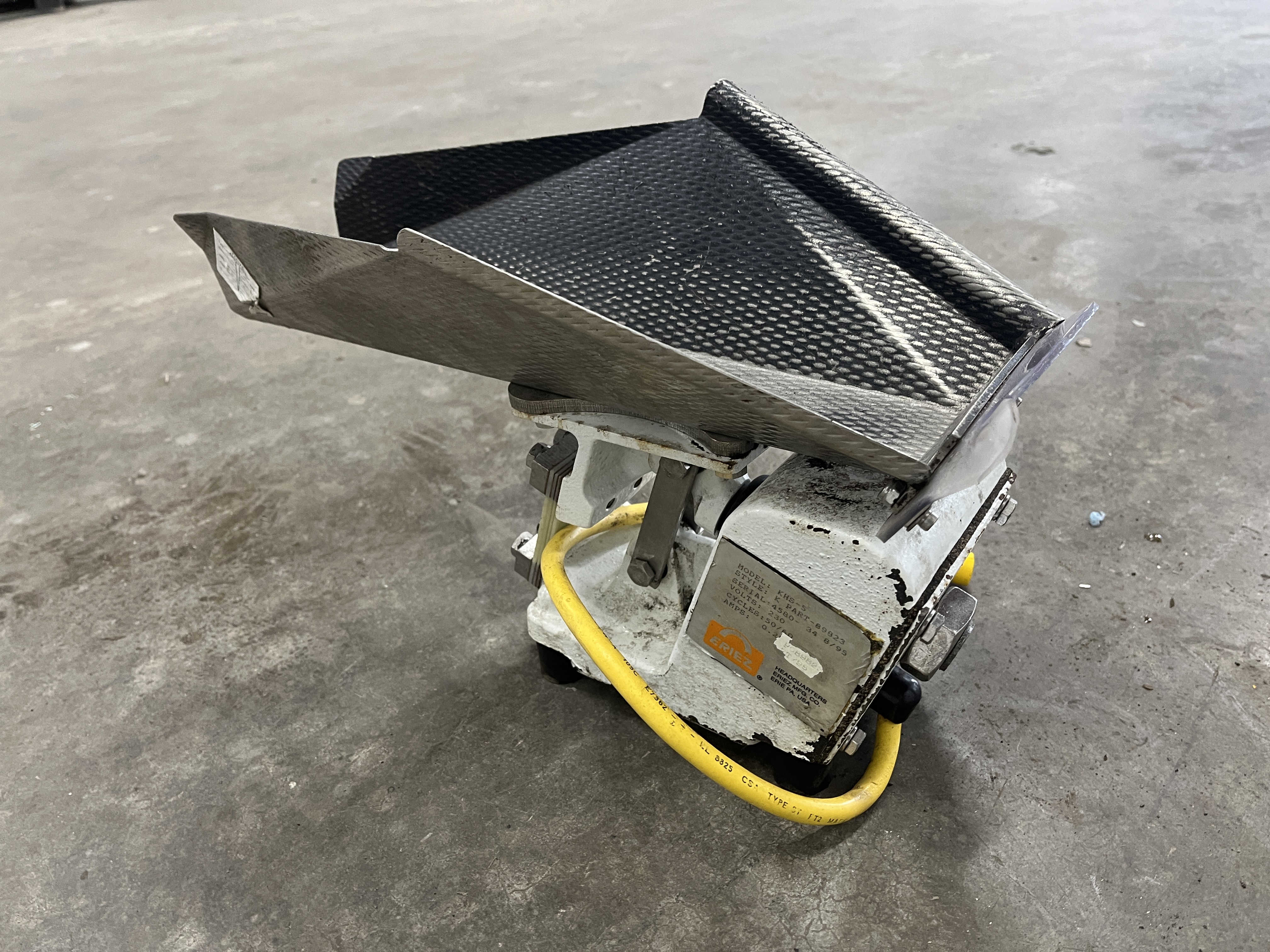 Used Eriez KHS-5 Electromagnetic Vibratory Feeder Drive