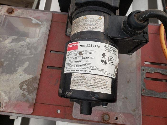 Used Lakewood Clamshell Filler