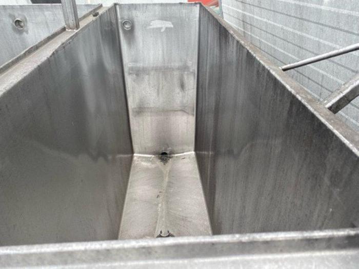 Used Mueller 1200 Gallon Triplex Tank