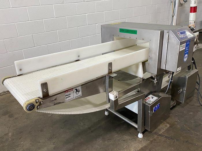 Used Loma IQ² 'The Max!' Metal Detector