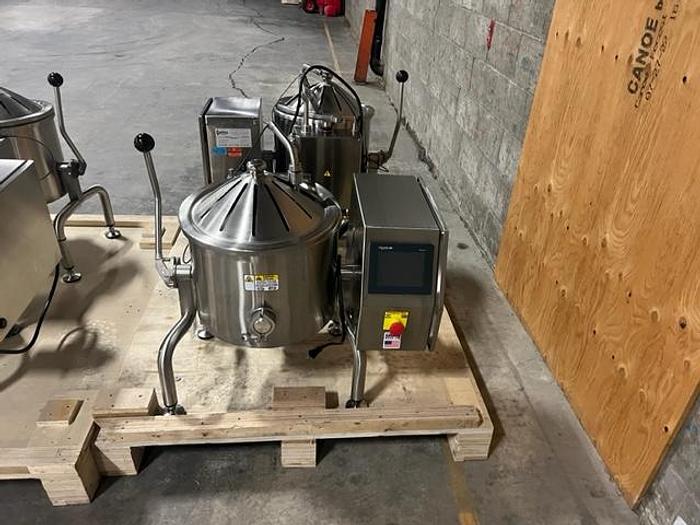 Used Savage FireMixer-14 Electric Cooker Mixers with Pinnacle De-Molder