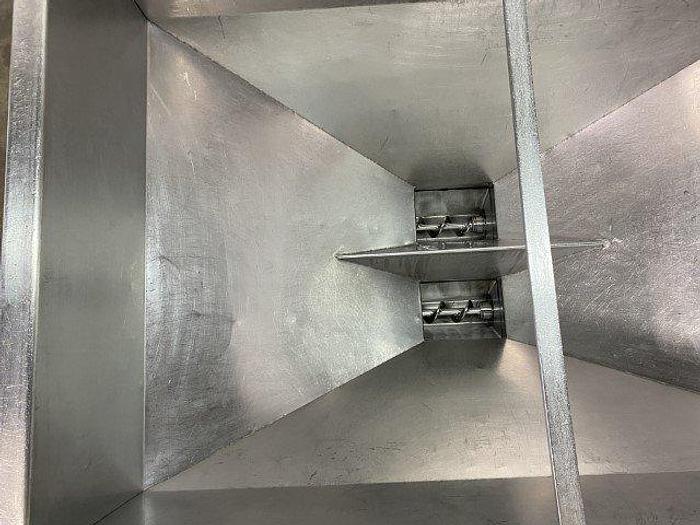 Used Depositor With Double Pumps