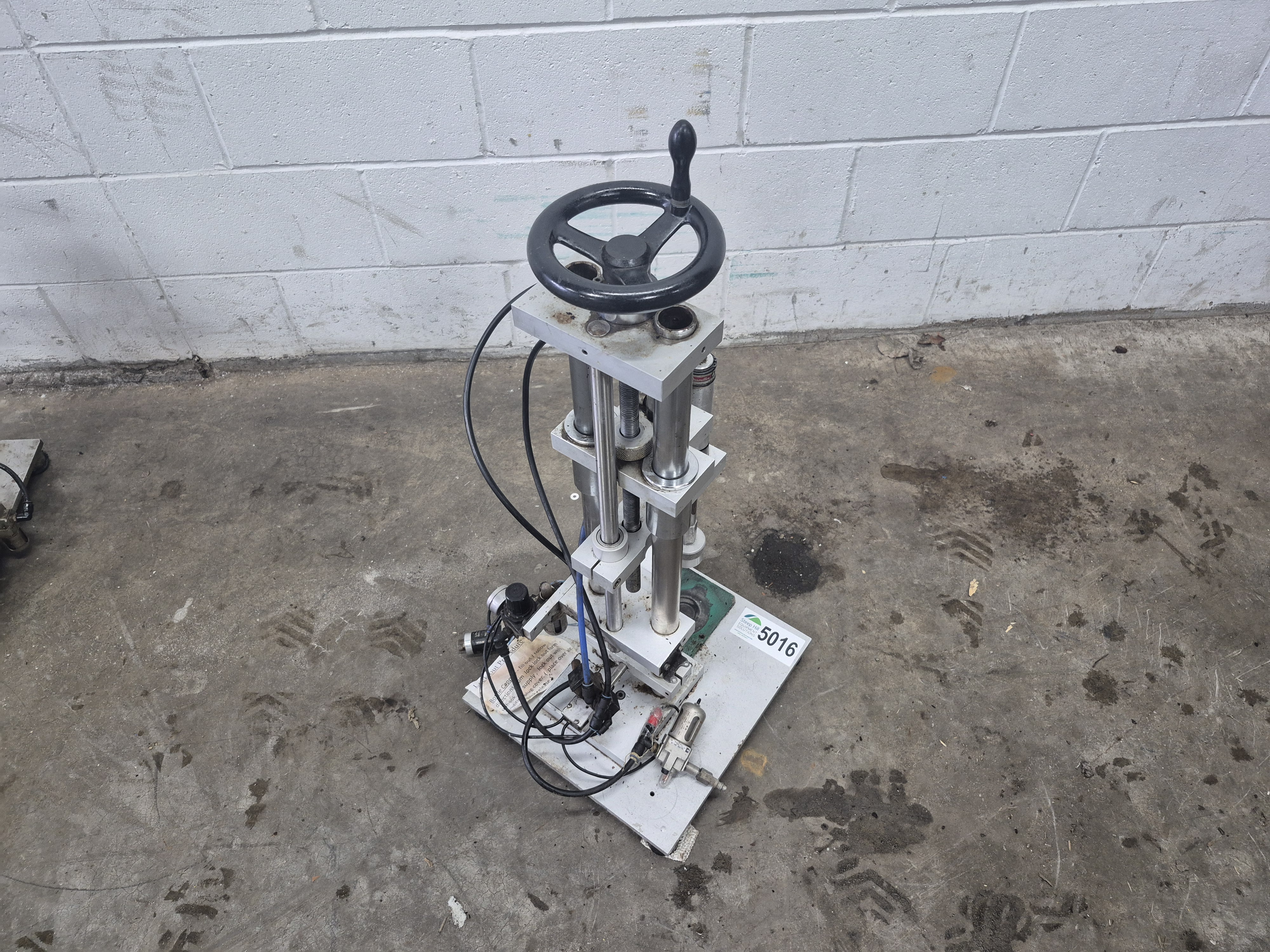 Used Asset Capper Machine