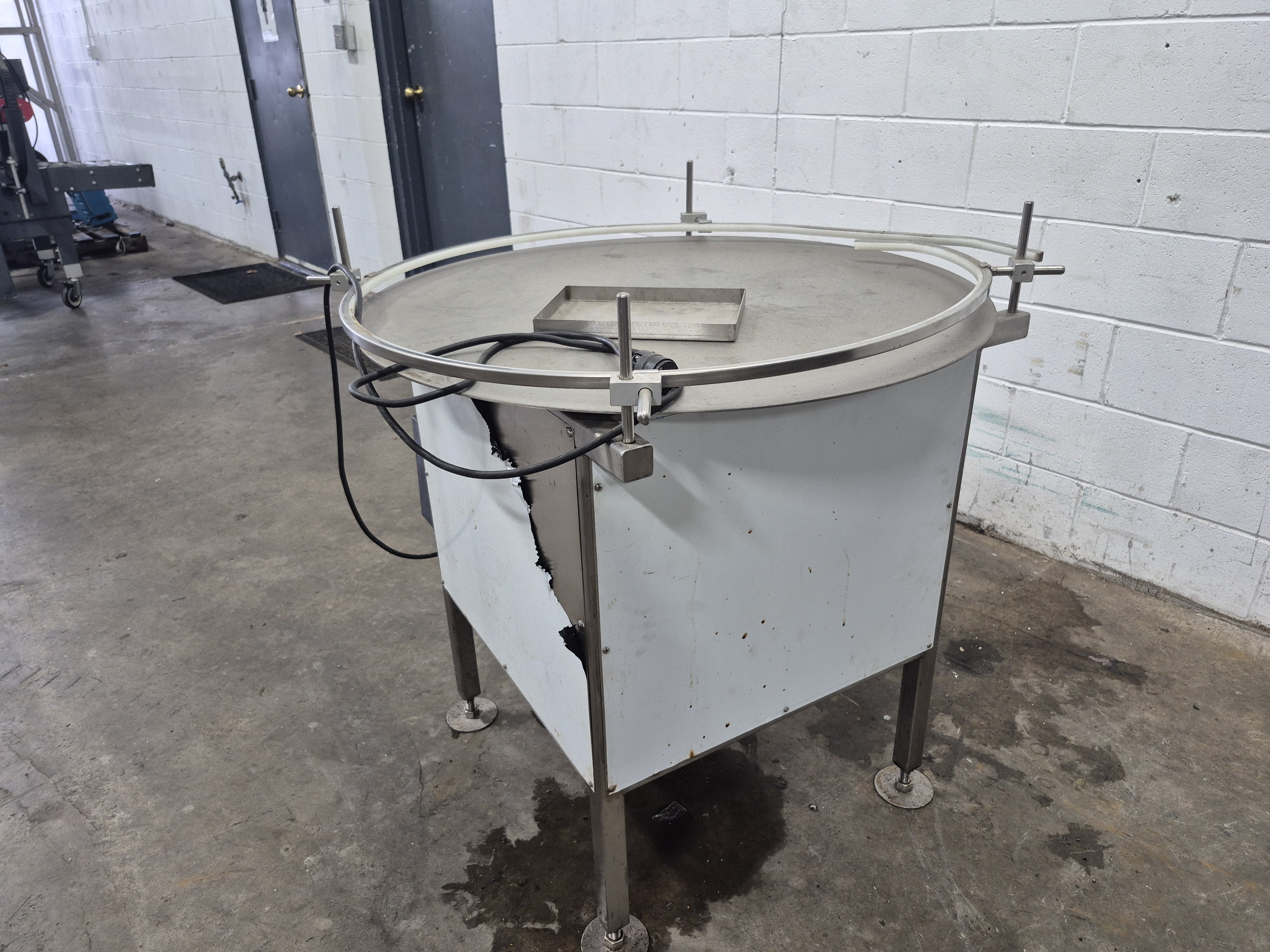 Used 35" Accumulation Table