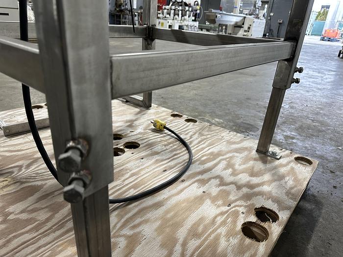 Used Lakewood Single Box Filler