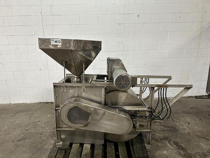 Used ABM McLauchlan 900 SS Berry Slicer