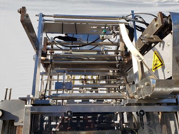 Used Winpak W-12 Liquid VFFS