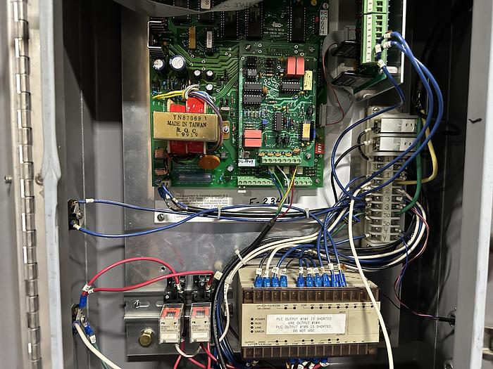 Used Lakewood Single Box Filler