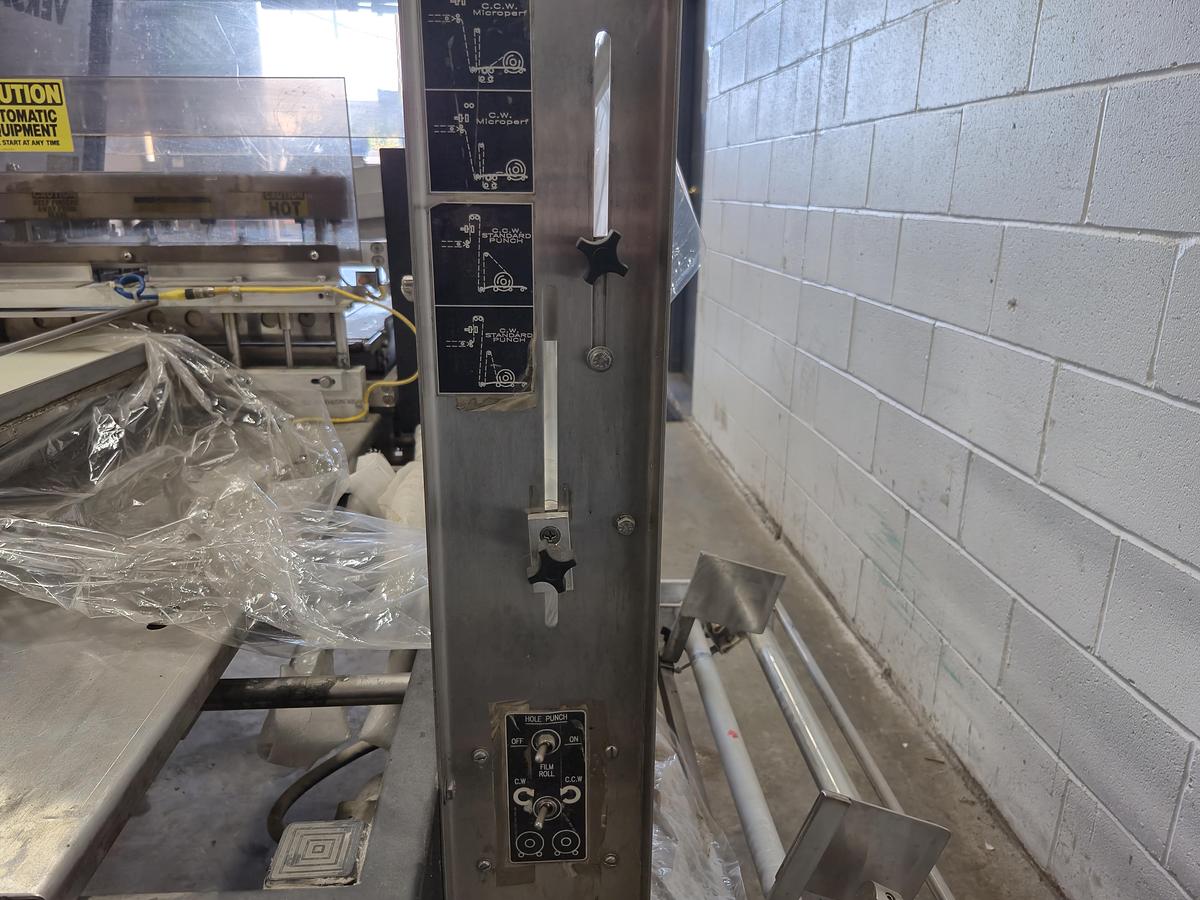 Used API VERSATech LB 22/32 L-Bar Sealer