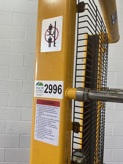Used Noblelift H-5439 Straddle Stacker