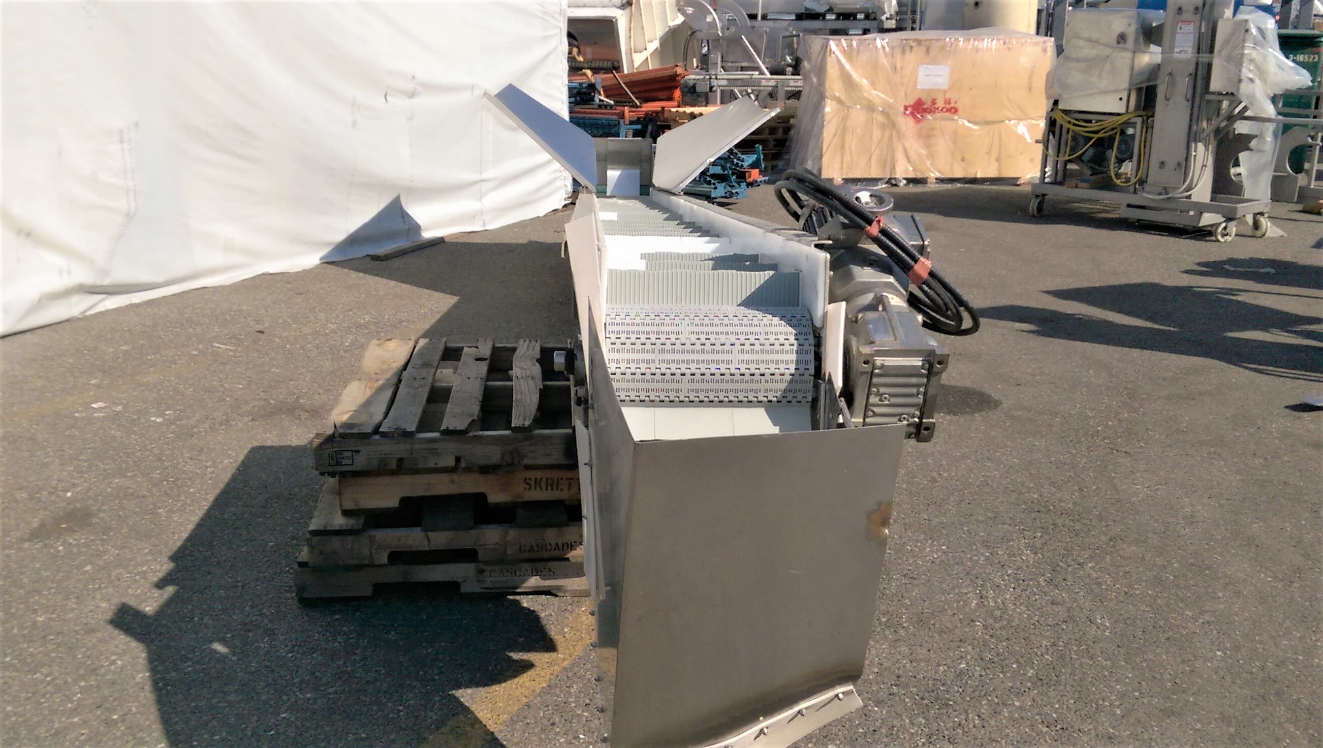 Used 21'L Incline Unloading Conveyor