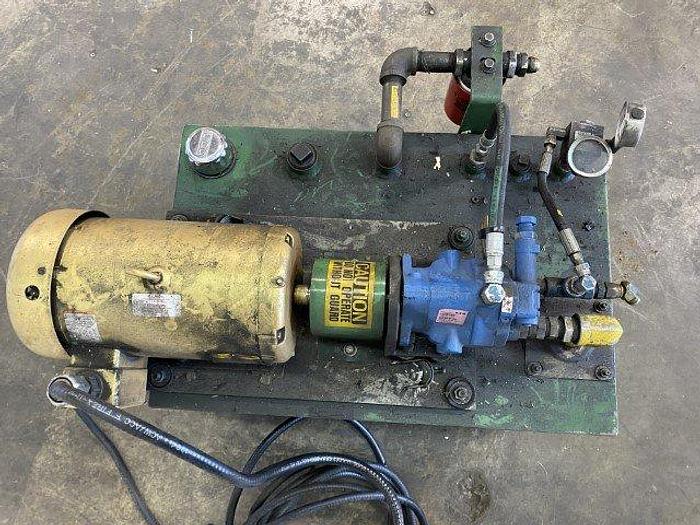 Used Eaton PVQ13 Hydraulic Pump