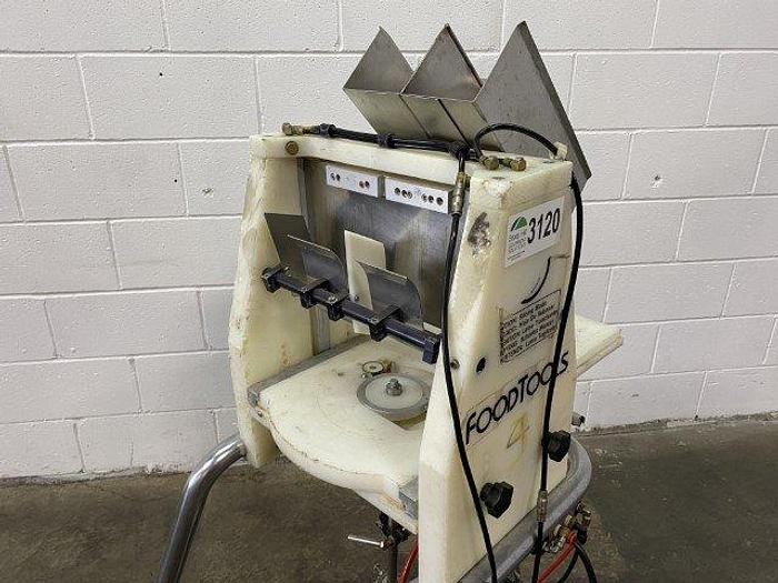 Used FoodTools Round Cake Slicer