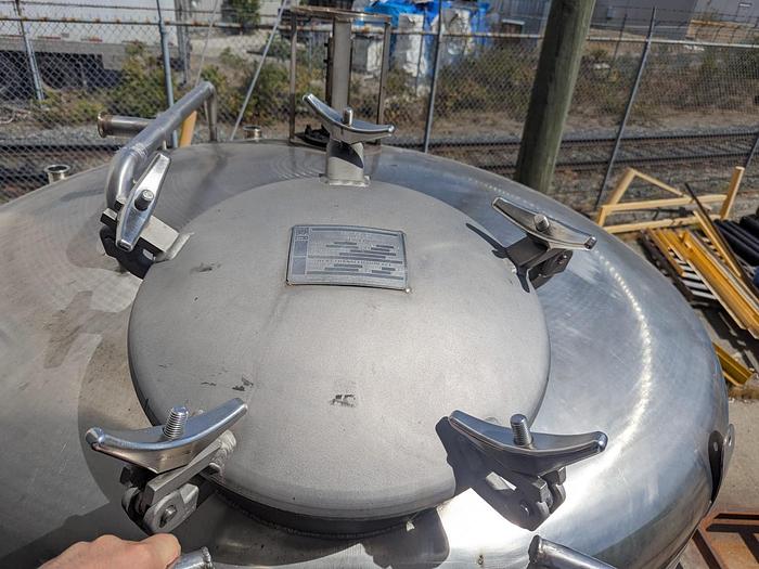 Used Paul Mueller SS Tank with Agitation