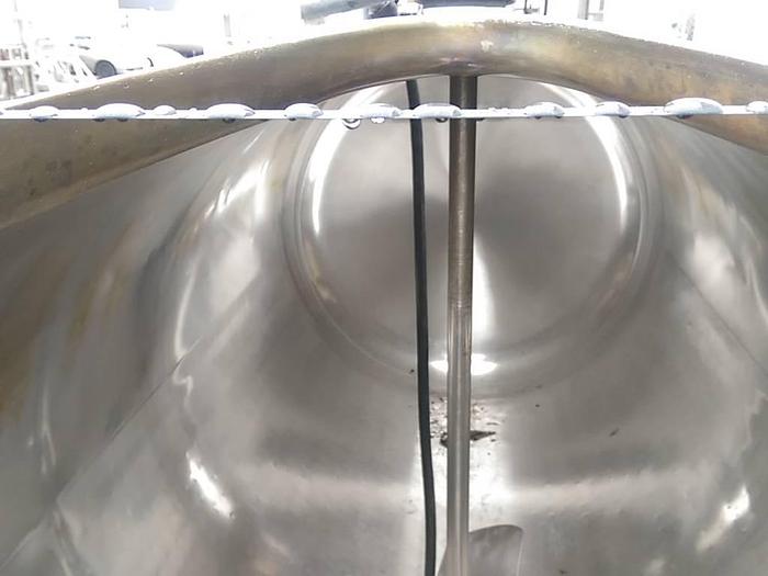 Used 500 Gallon Refrigerated Milk Tank with Agitation