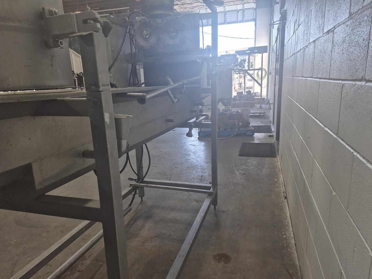 Used Mozzarella Cooker & Stretcher