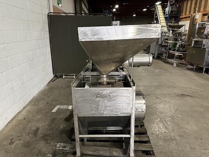 Used ABM McLauchlan 900 SS Berry Slicer