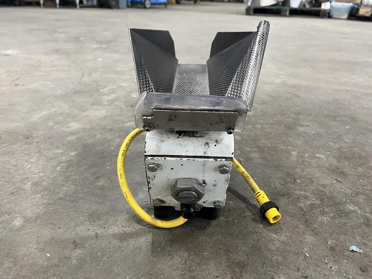 Used Eriez KHS-5 Electromagnetic Vibratory Feeder Drive