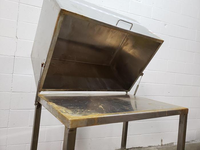 Used SS Lidded Table