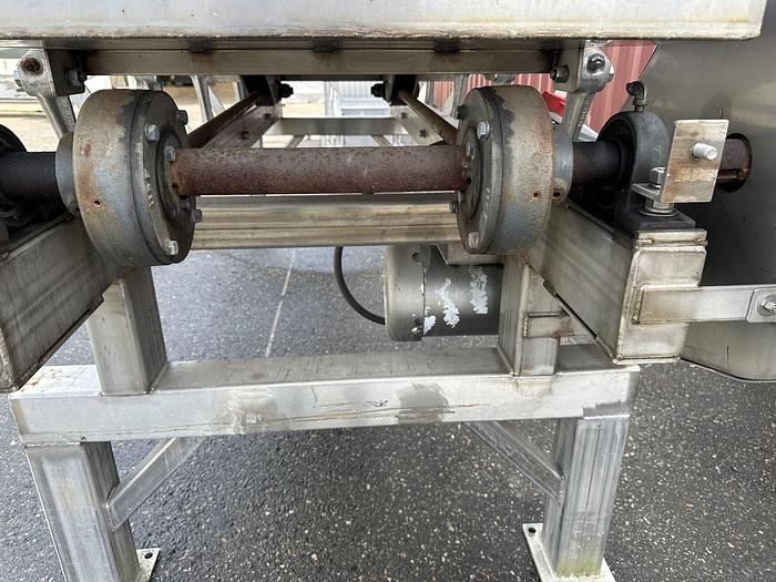 Used Stainless Steel Shaker Conveyor