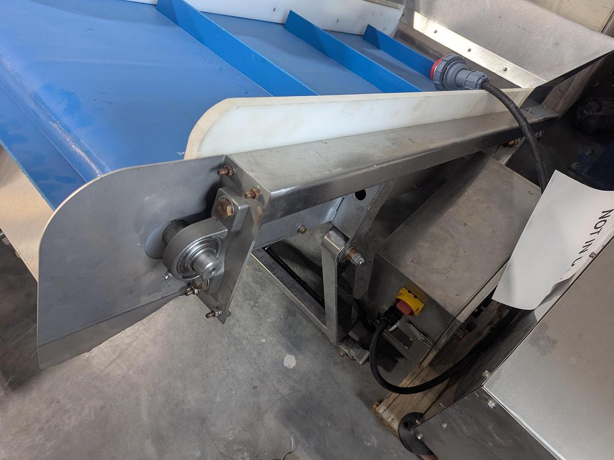 Used Incline Takeaway Conveyor 