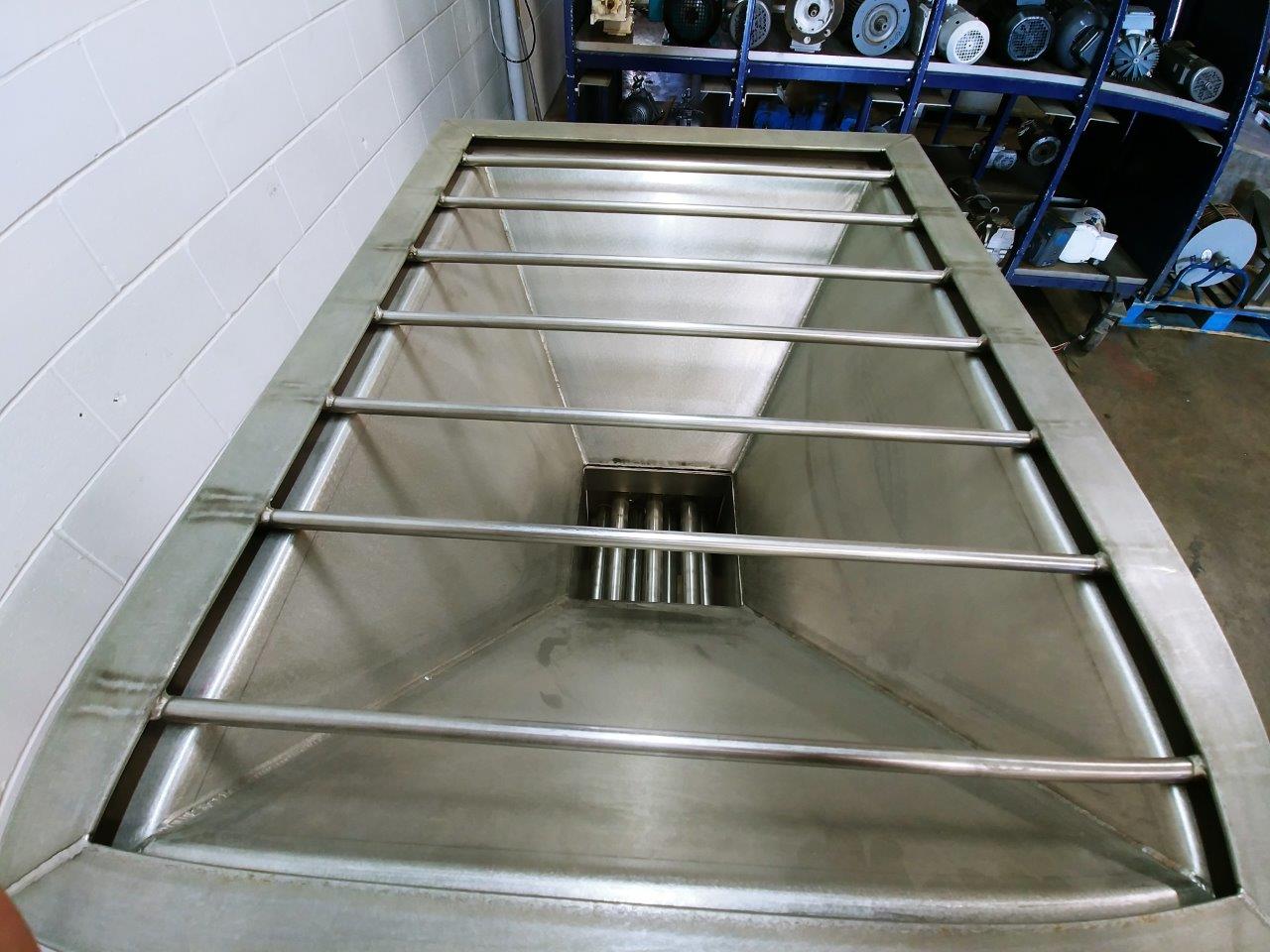 Used Hopper With Puritan EZ-Clean Drawer Magnet