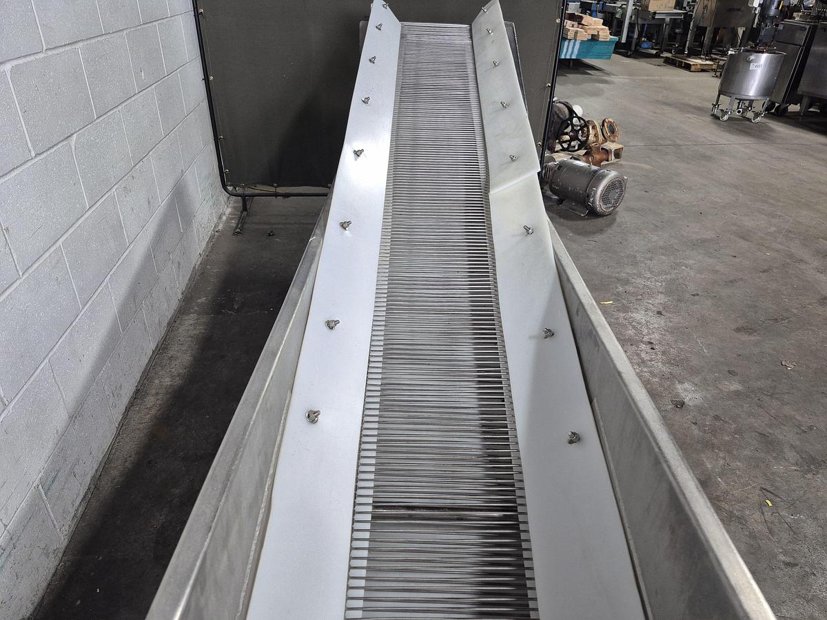 Used Incline Conveyor with Dump Tank