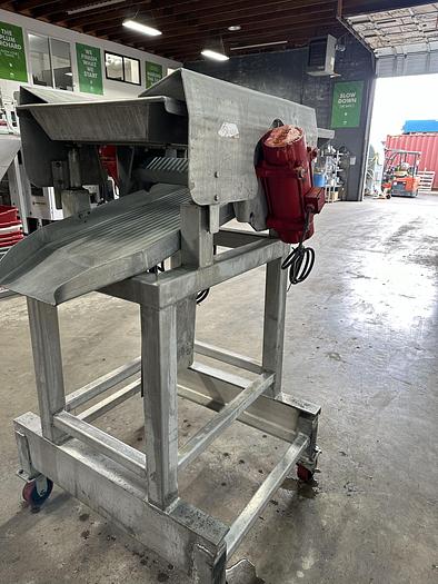 Used ROMA Vibratory Conveyor