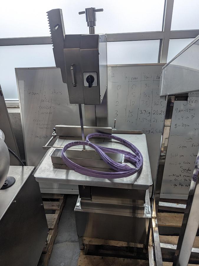 Used VEVOR Vertical Band Saw