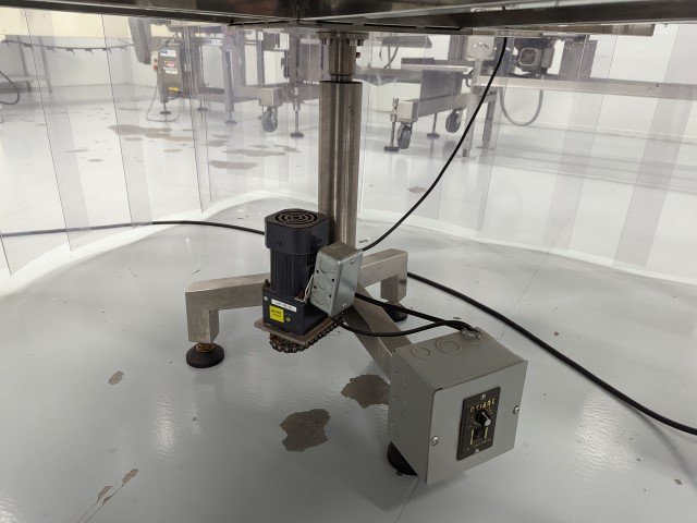 Used Accumulation Table With Retaining Ring