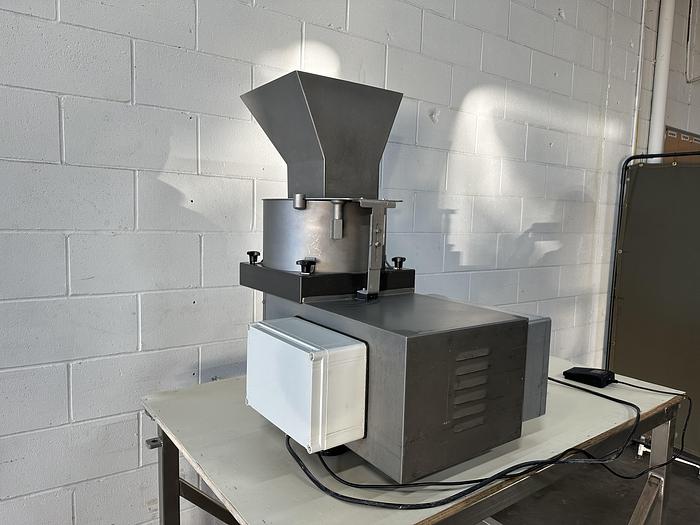 Used Deighton R Series 180 Formatic Machine