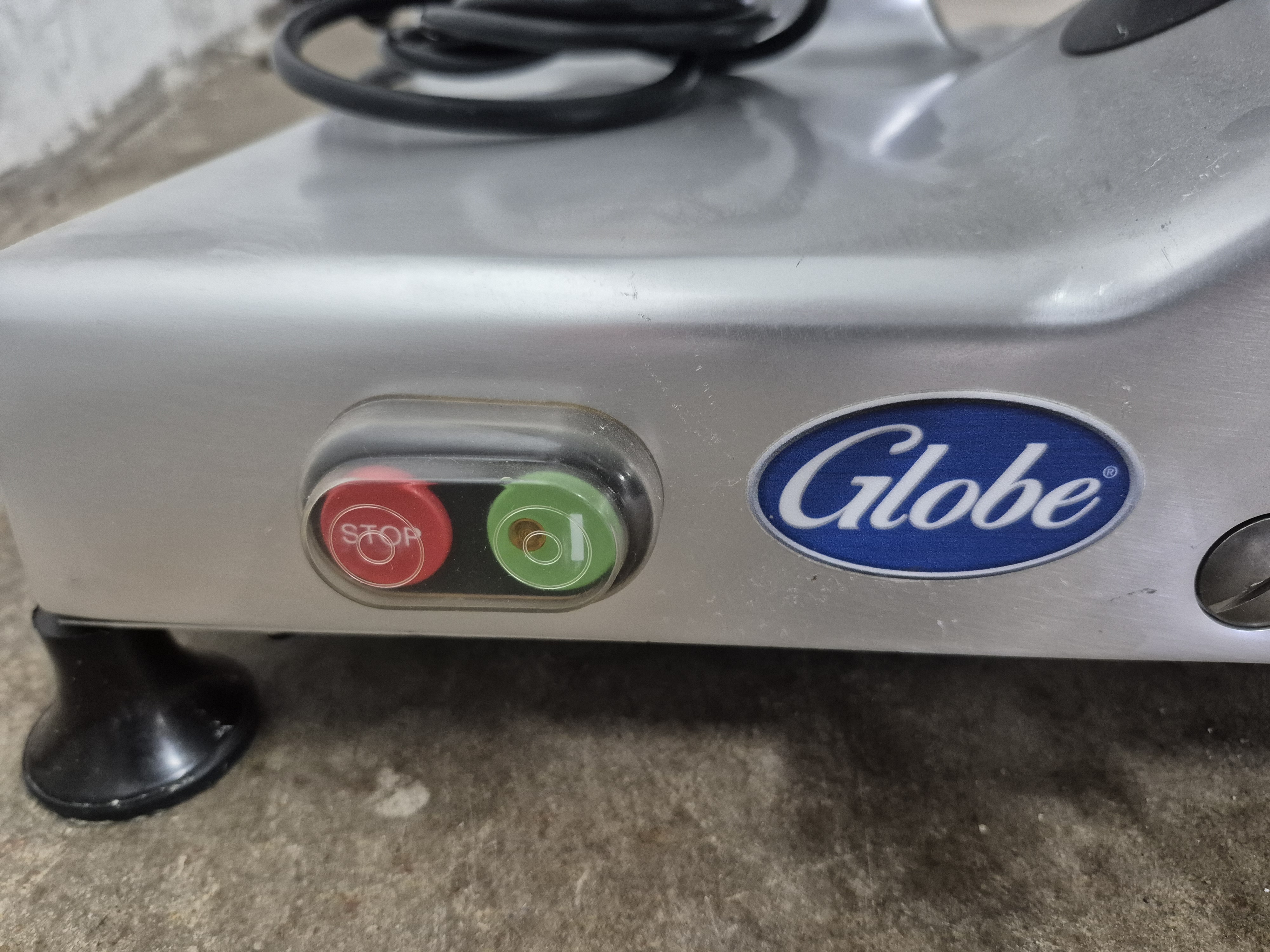Used Globe G12 Manual Slicer